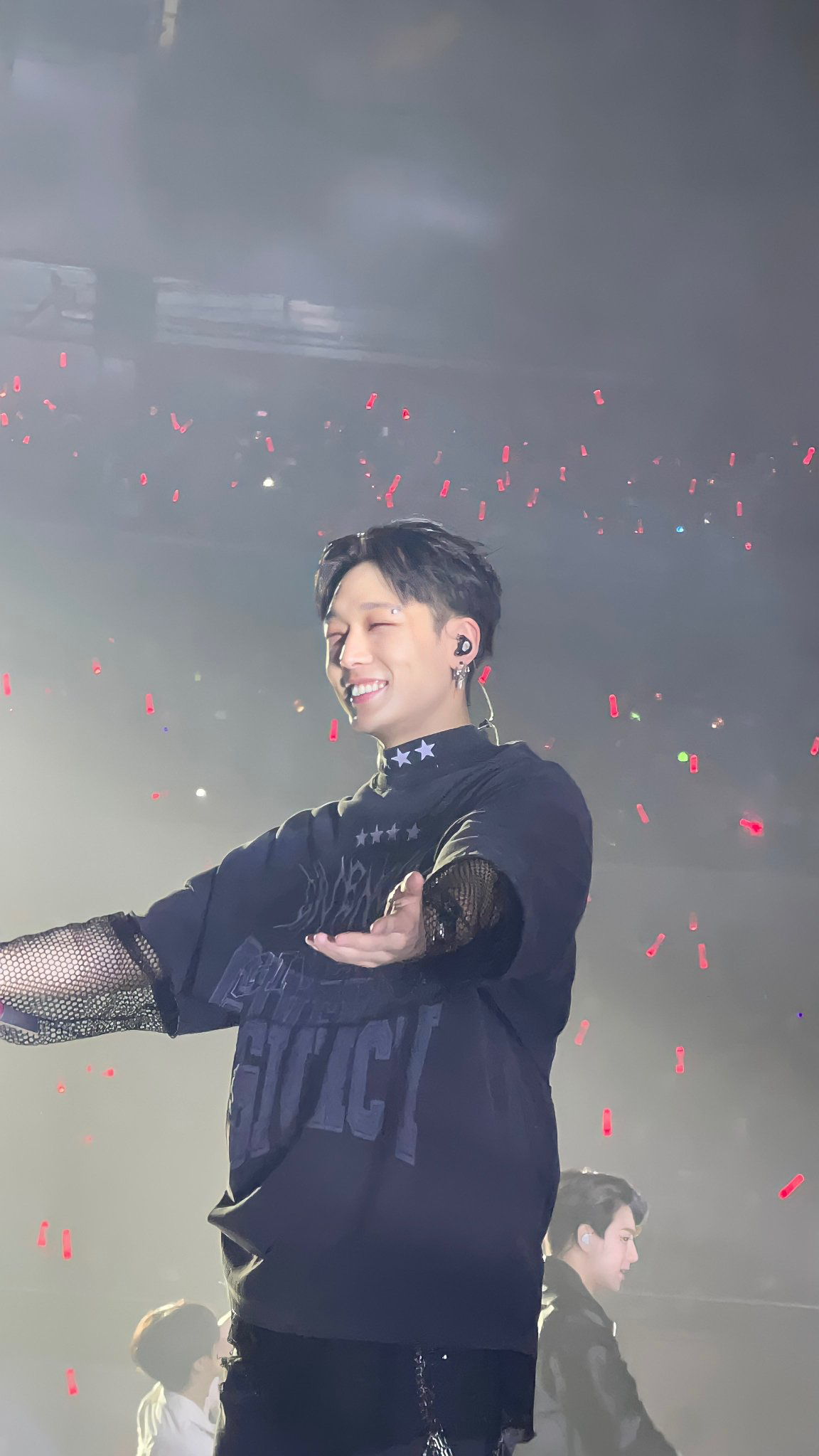 Today's most popular wallpaper in the BOBBY (iKON) community