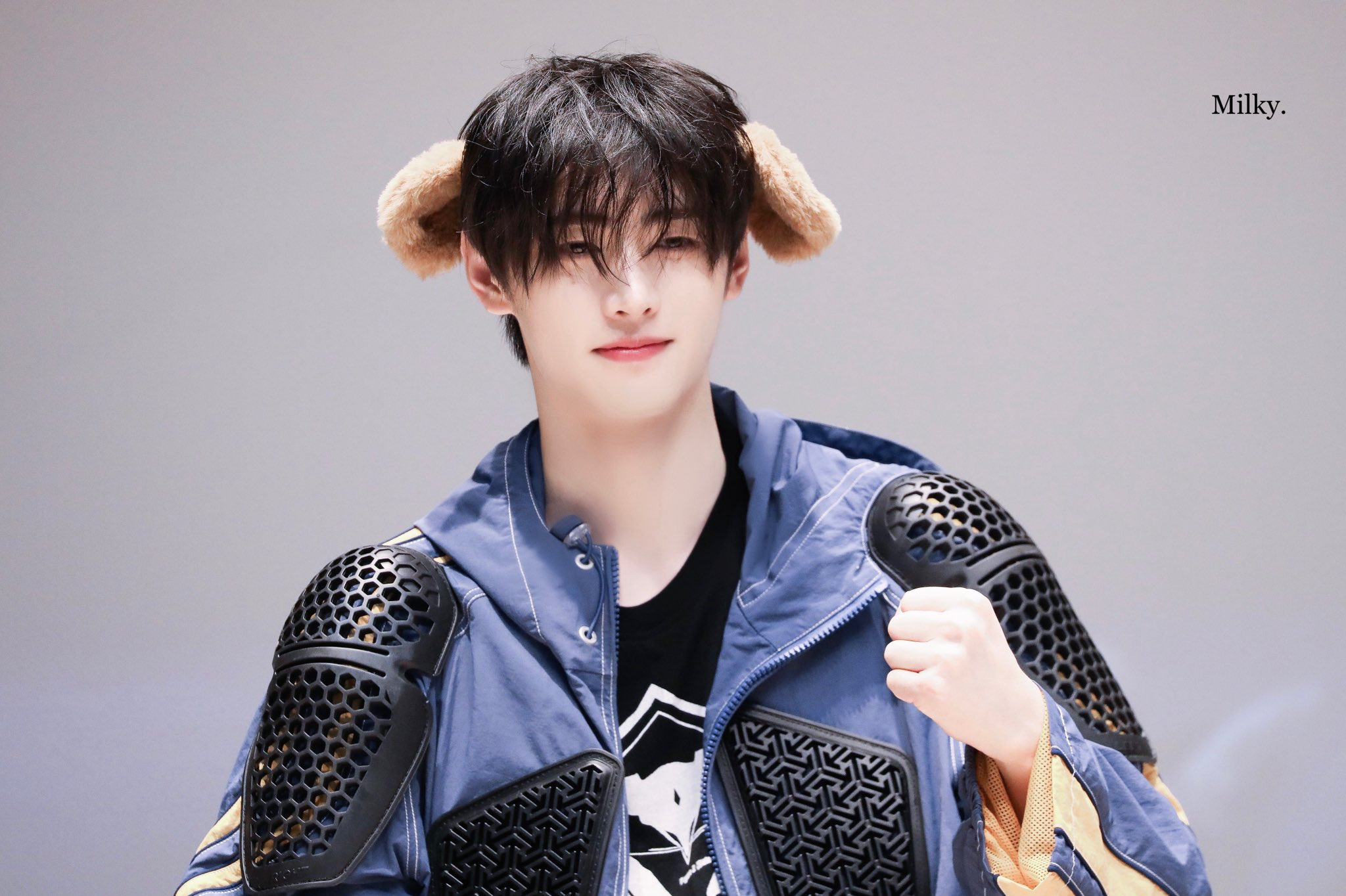 Recent activity shot of Sunghoon (ENHYPEN)