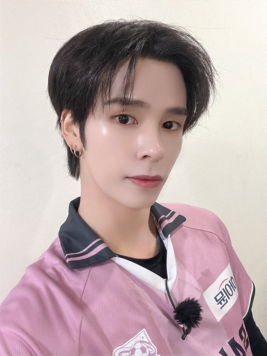 Latest photo of CRAVITY