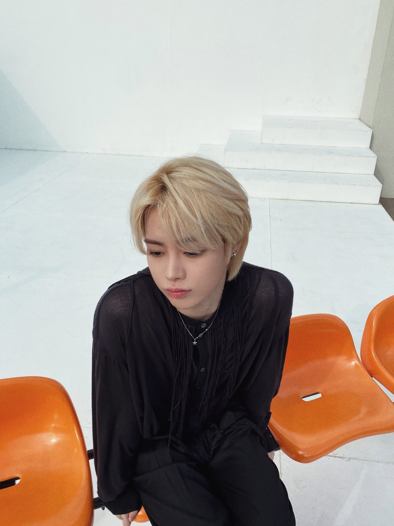 Behind-the-scenes cut of Hanbin (TEMPEST)