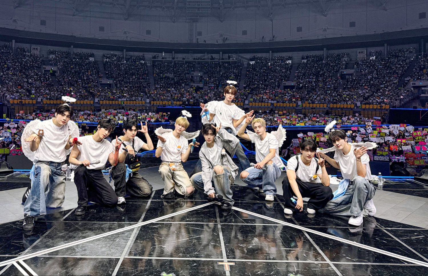 Hot post catching attention from 자유게시판's fandom