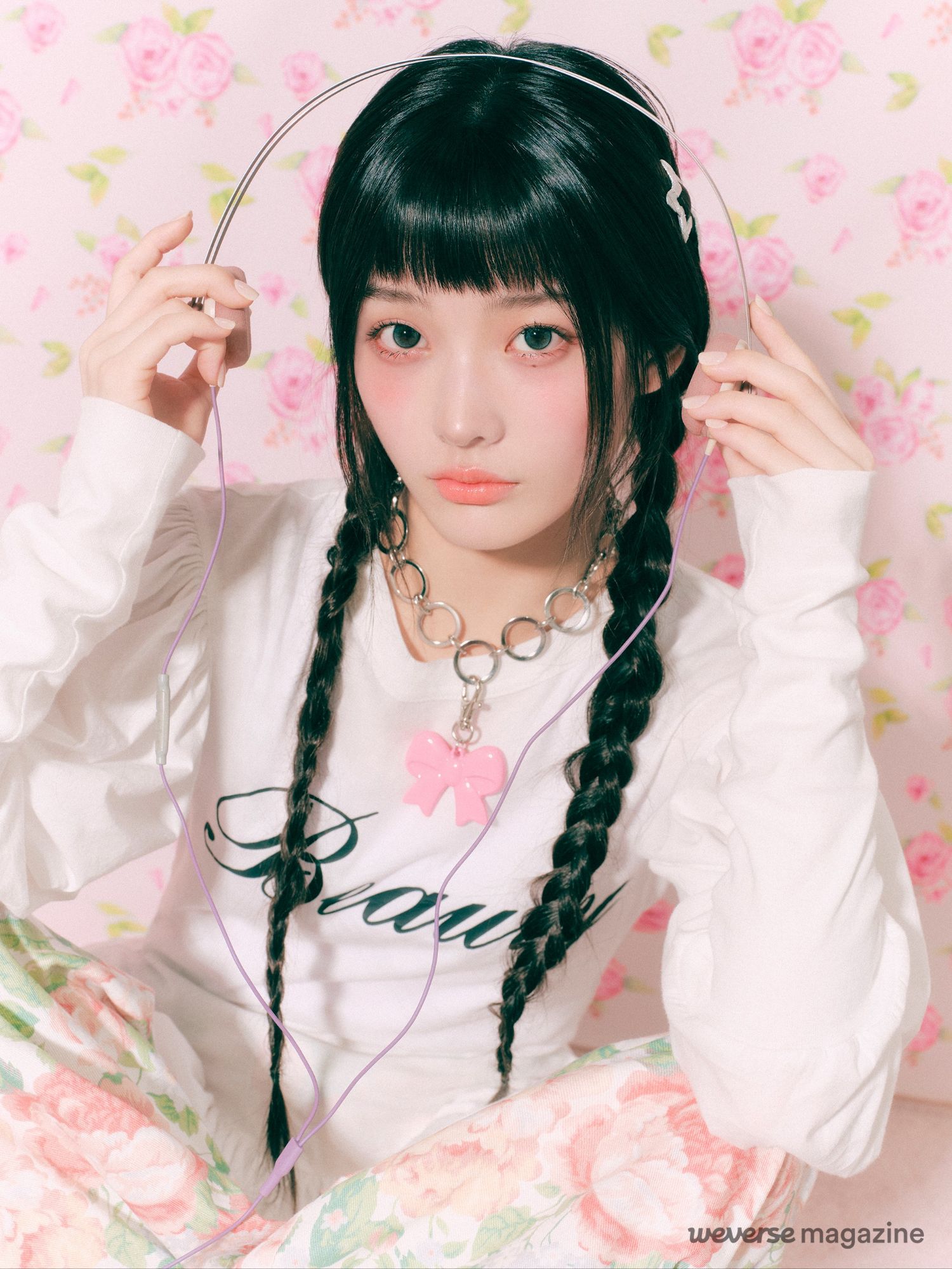 Recent activity shot of Iroha (ILLIT)