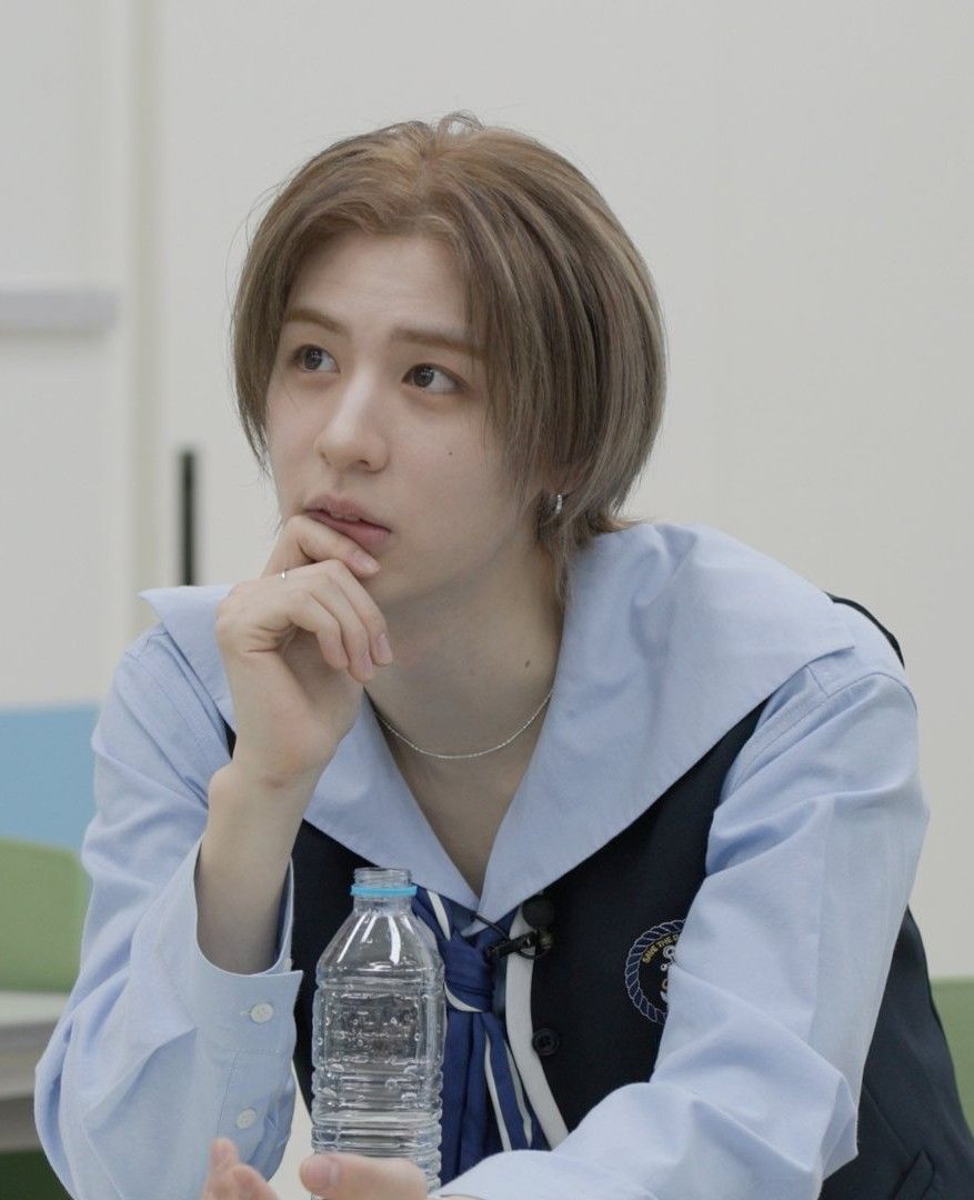 Behind-the-scenes cut of Leehan (BOYNEXTDOOR)