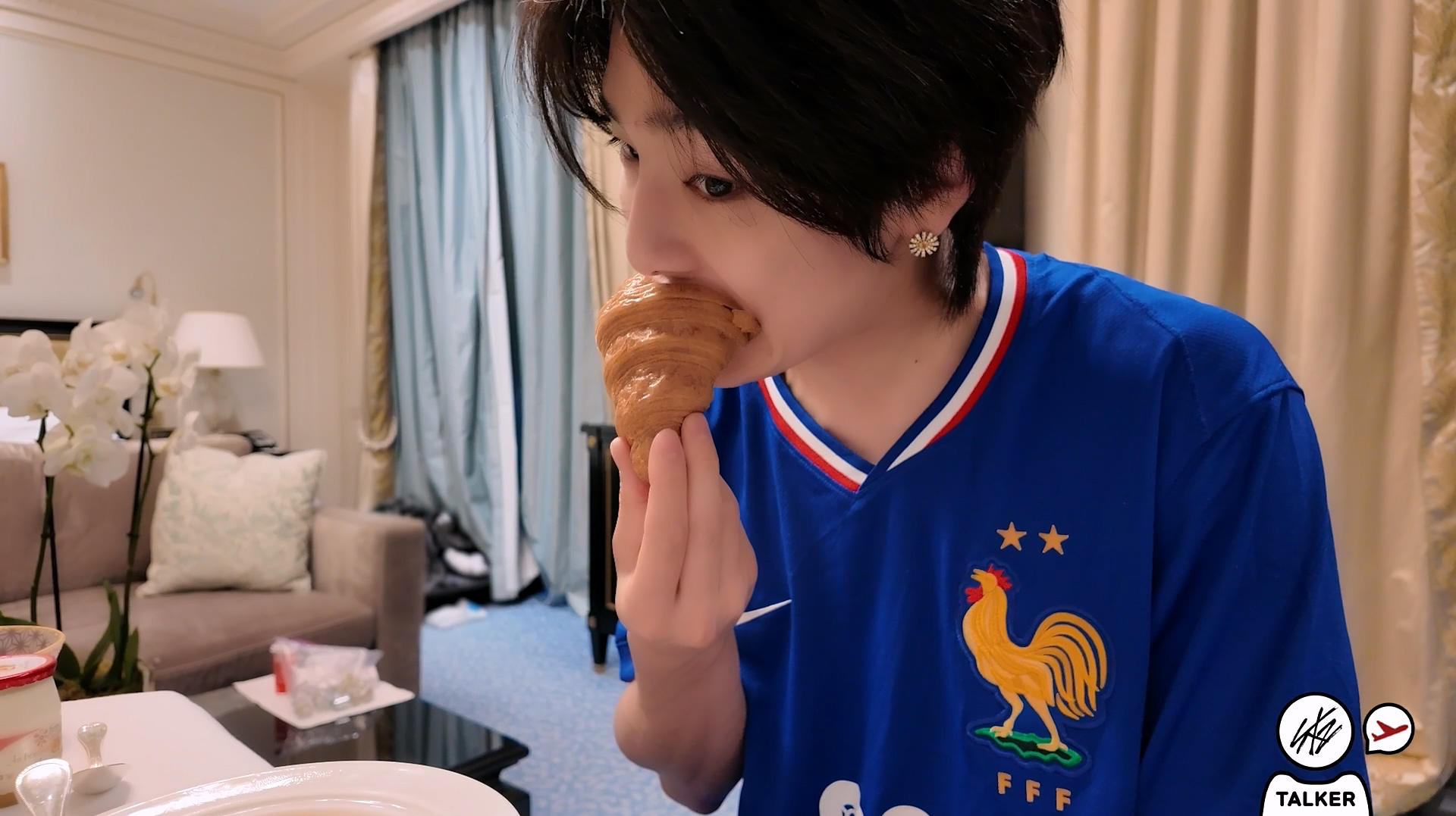 Behind-the-scenes cut of I.N (Stray Kids)