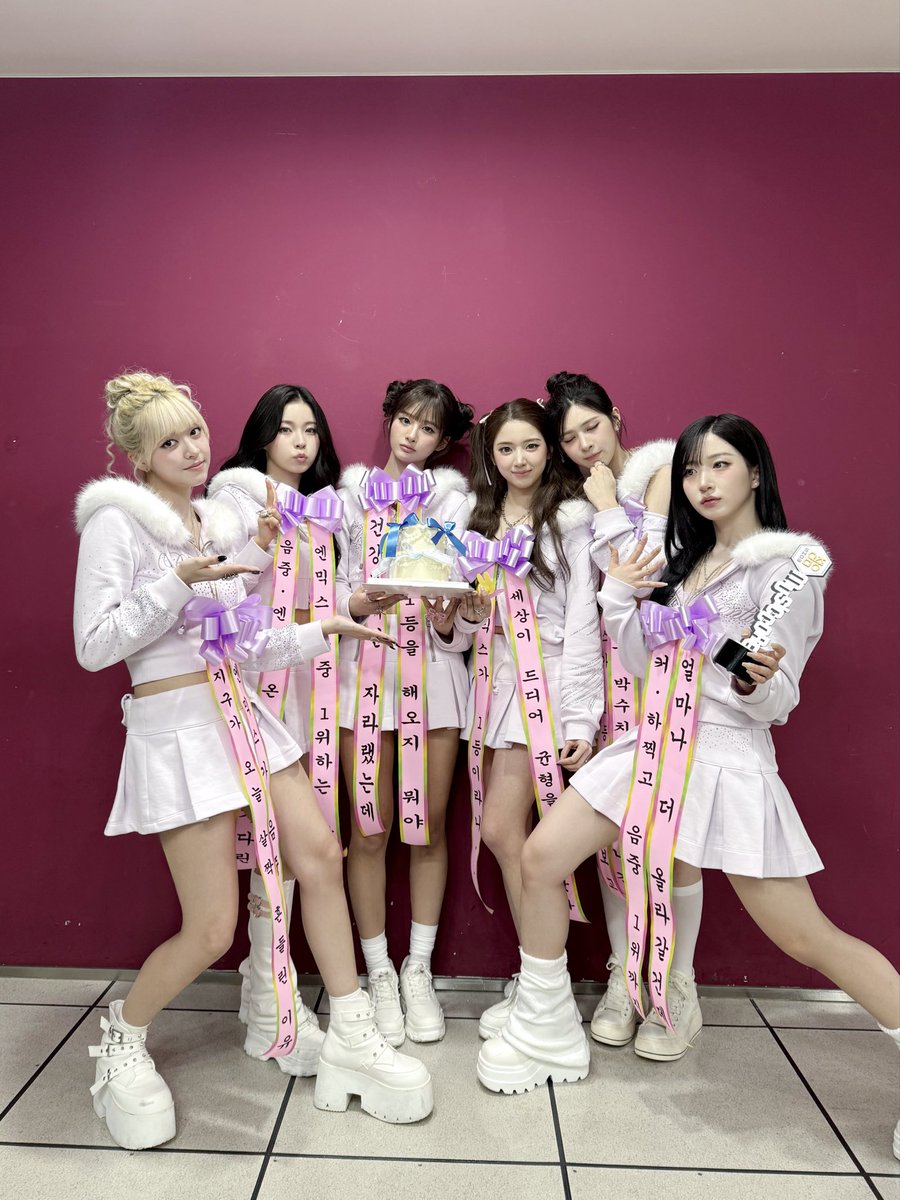 Behind-the-scenes cut of NMIXX