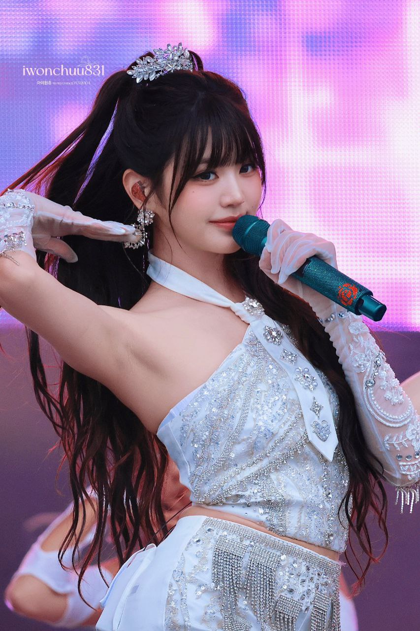 Latest photo of Jang Wonyoung (IVE)