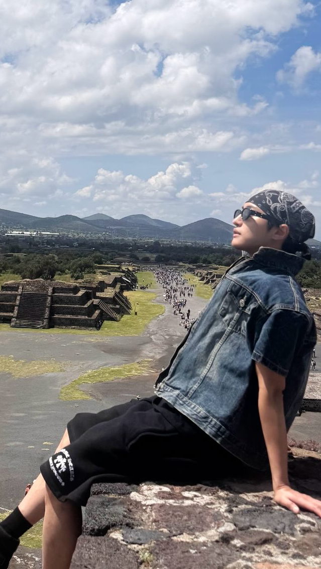 Recent activity shot of Seonghwa (ATEEZ)