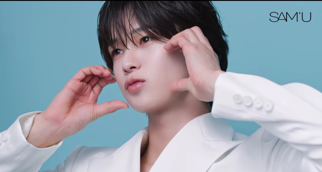 A moment captured by K (&TEAM)'s fan