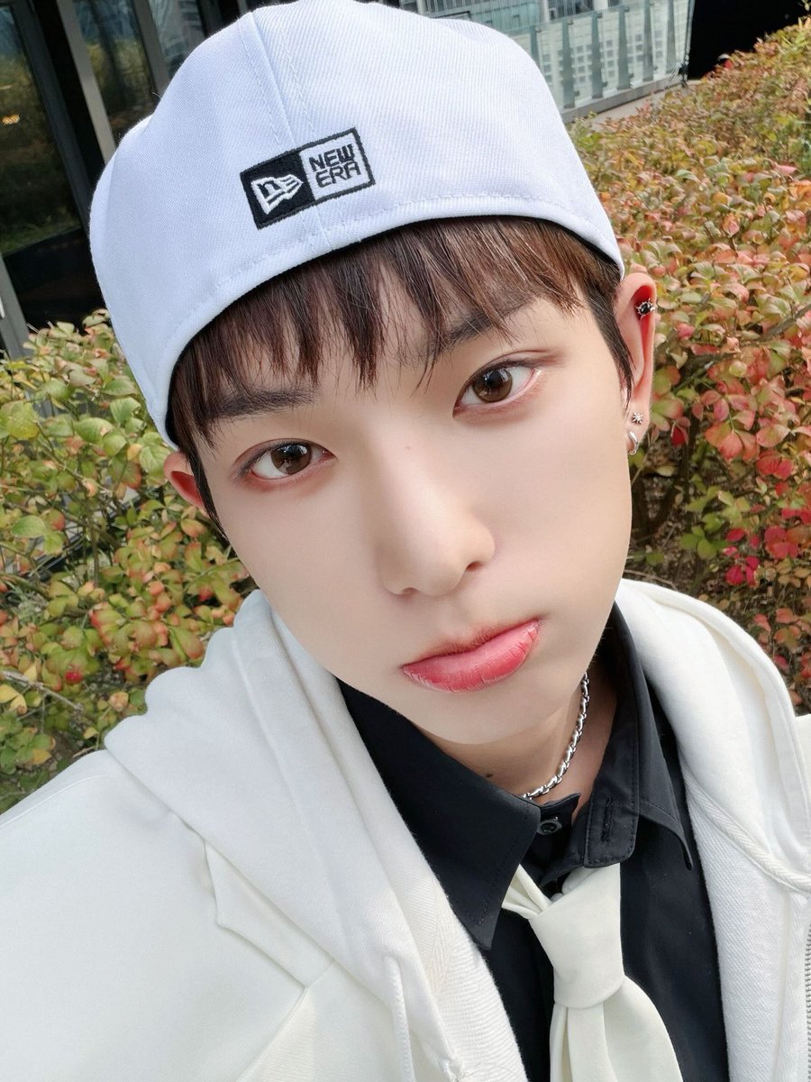 A moment captured by &TEAM's fan