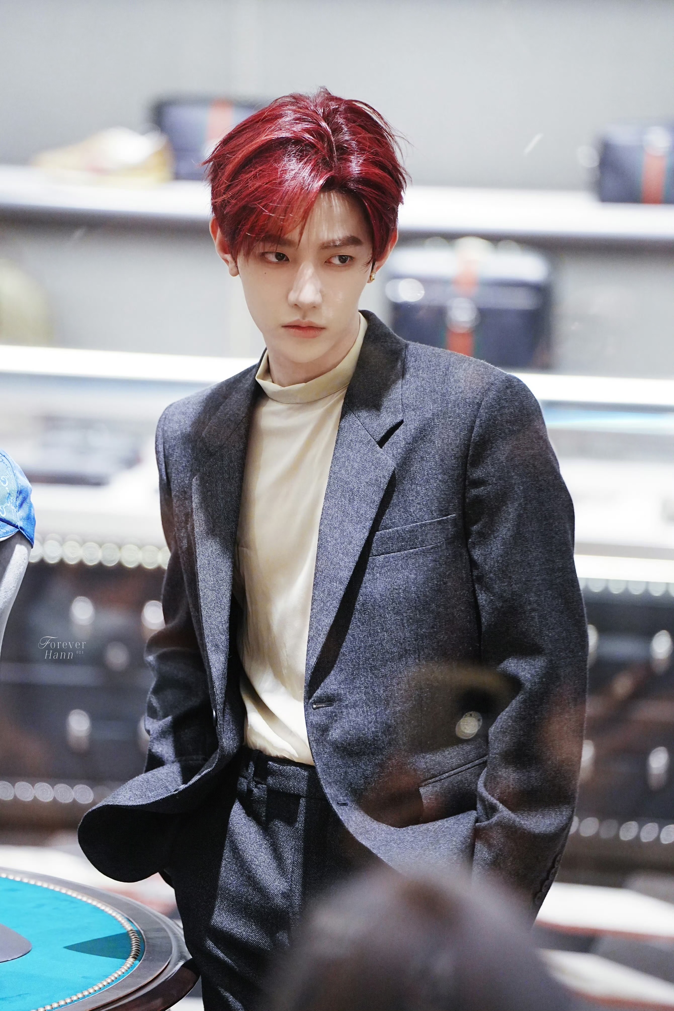 Foto aktivitas terbaru Zhang Hao (ZEROBASEONE)
