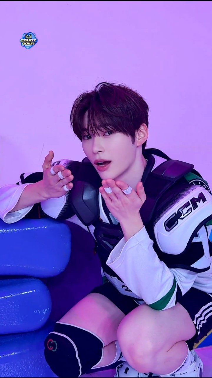 성한빈 (제로베이스원)의 최신 사진