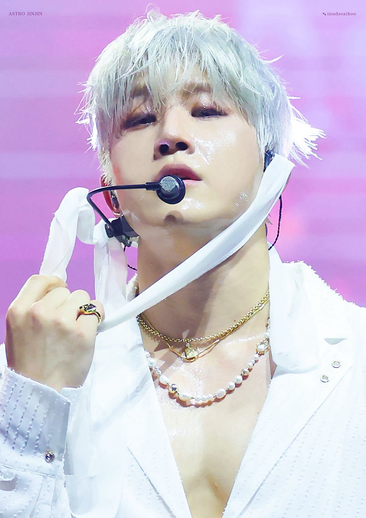 Behind-the-scenes cut of Jinjin (ASTRO)