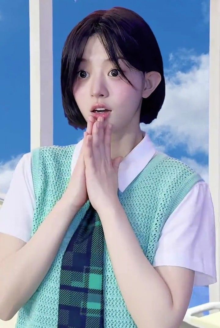 Recent activity shot of Minju (ILLIT)