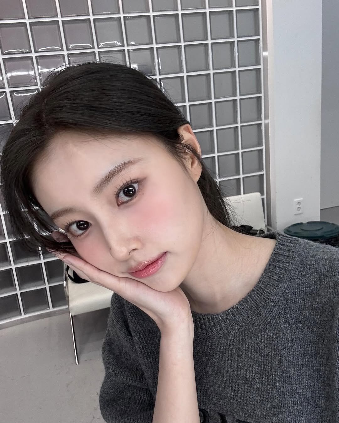 Recent activity shot of Kang Hyewon