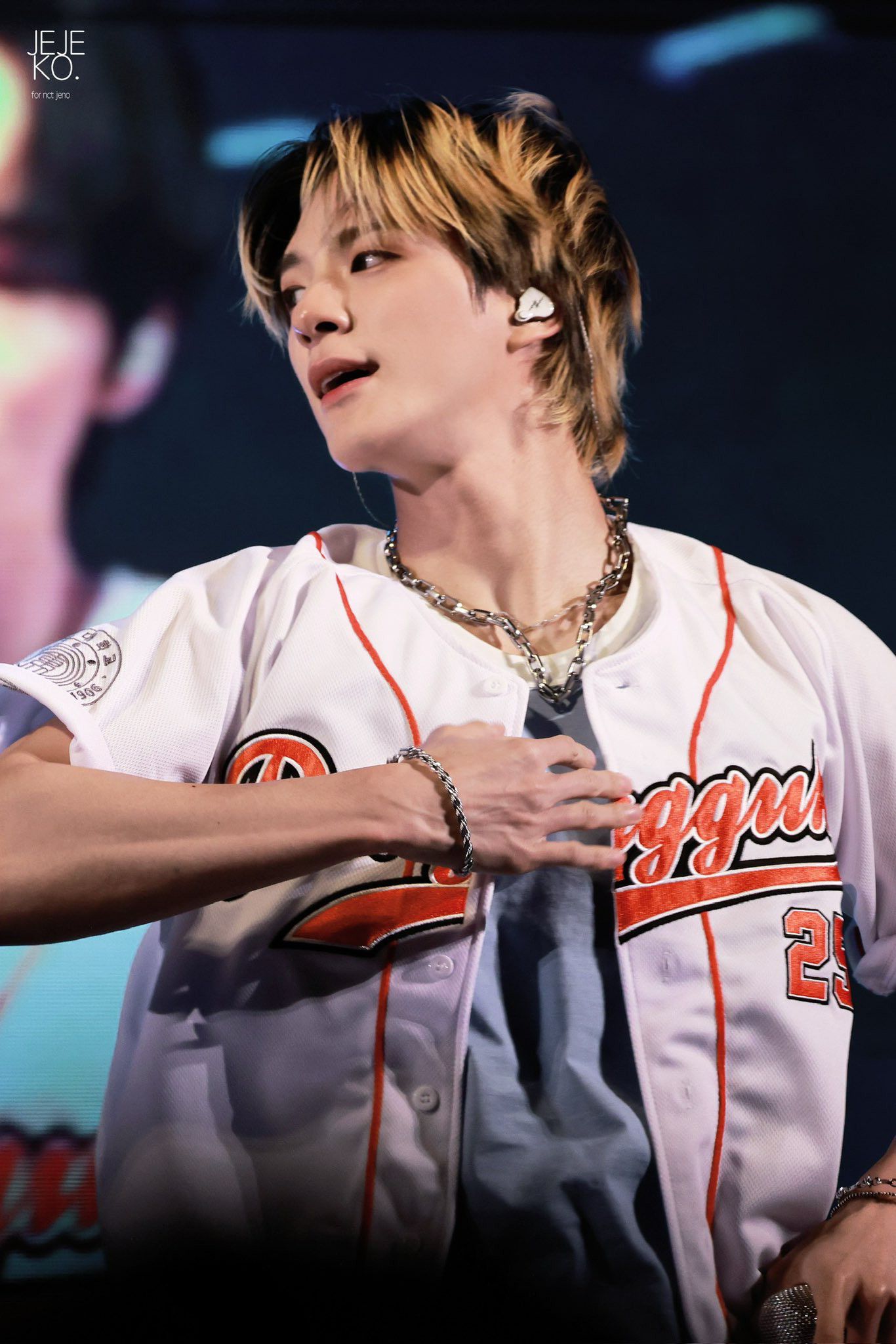 A moment captured by Jeno (NCT DREAM)'s fan