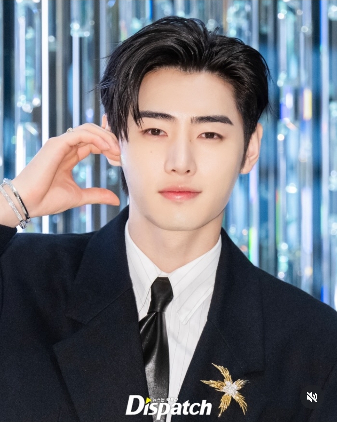 성훈 (ENHYPEN) 최근 활동샷