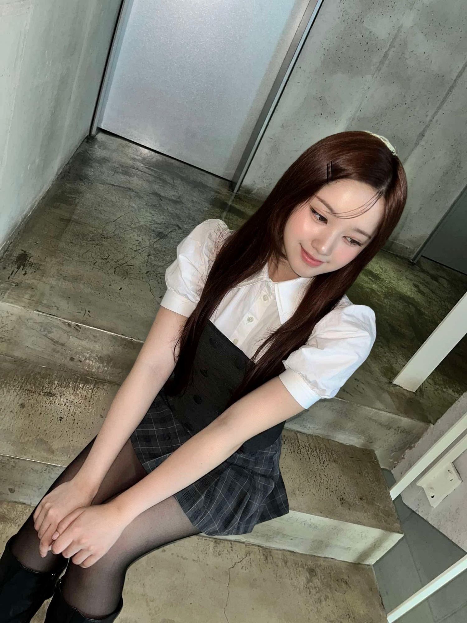 Behind-the-scenes cut of Elisia (UNIS)