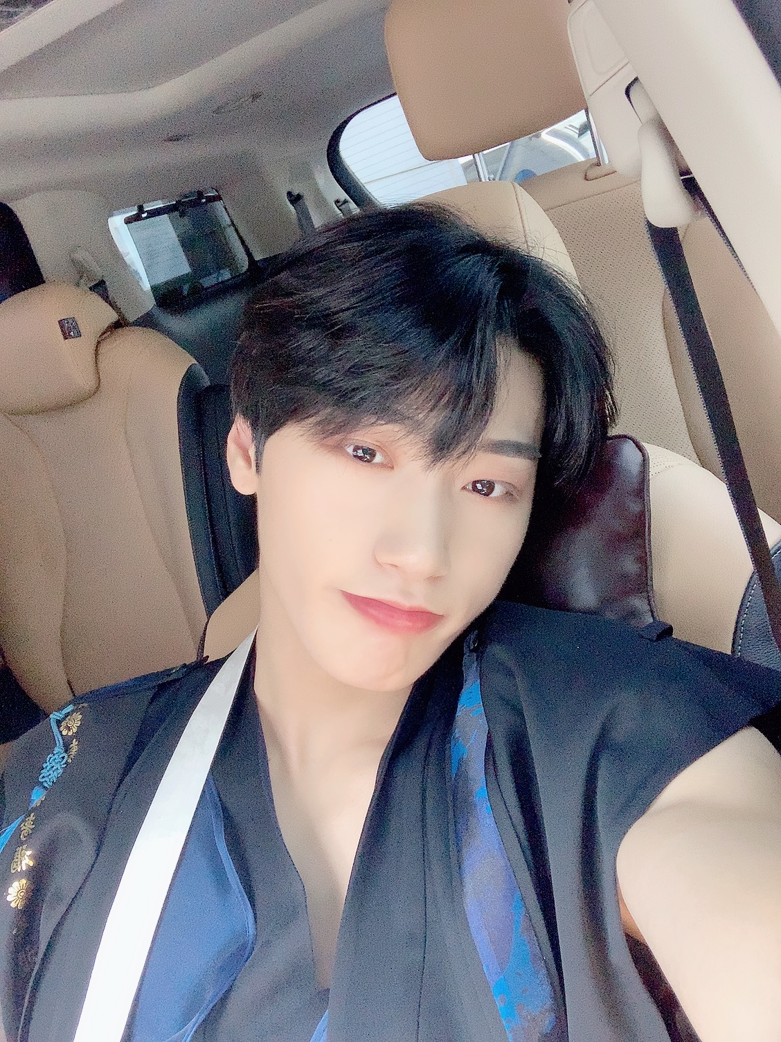 A moment captured by San (ATEEZ)'s fan