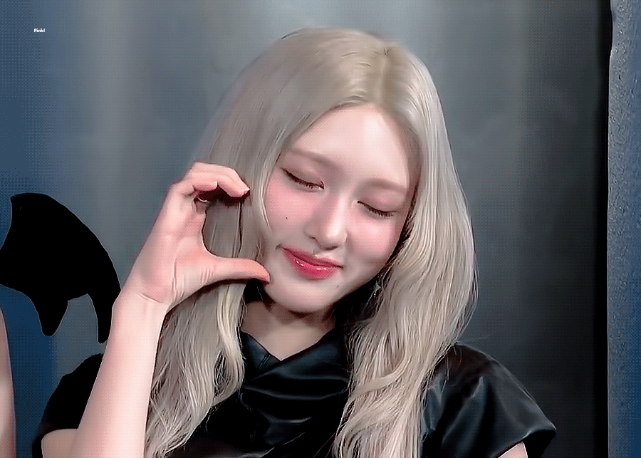 A moment captured by Gaeul (IVE)'s fan