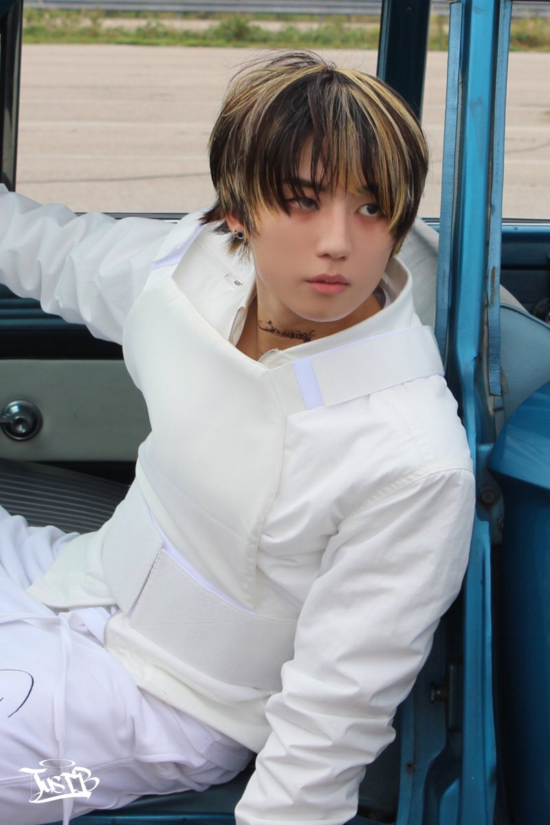 저스트비의 최신 사진