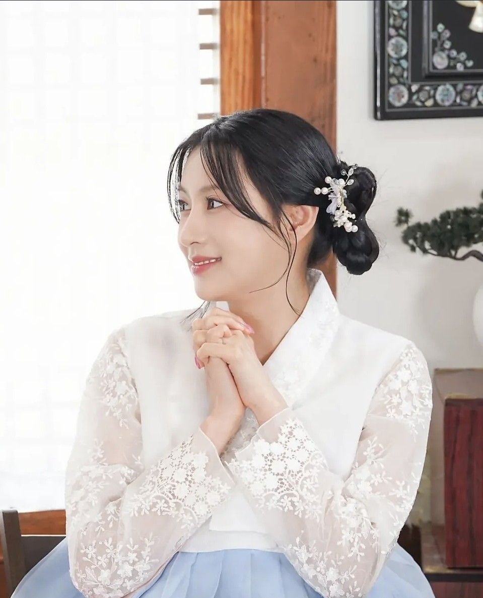 Behind-the-scenes cut of Oh Hayoung (Apink)