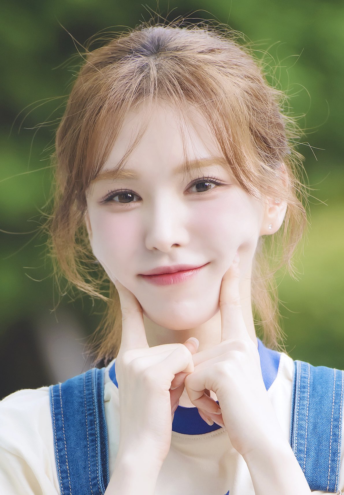 Recent activity shot of Wendy (Red Velvet)