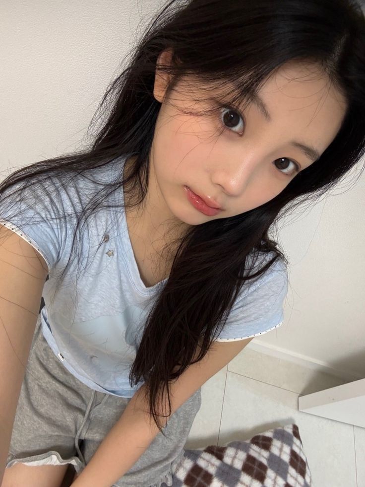 Behind-the-scenes cut of Wonhee (ILLIT)