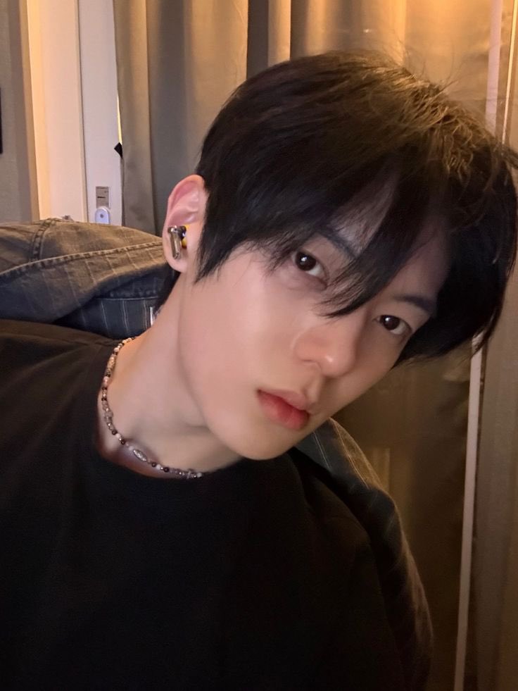 A moment captured by LEEJEONG (WHIB)'s fan