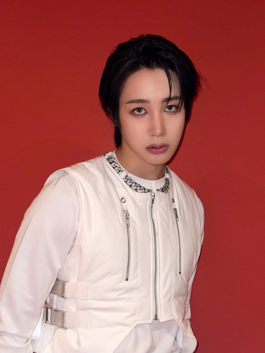 A moment captured by Xikers's fan