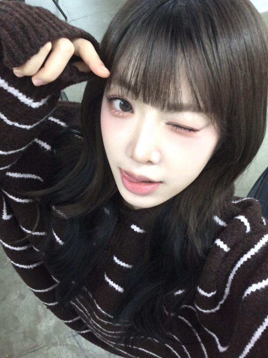 Latest photo of tripleS