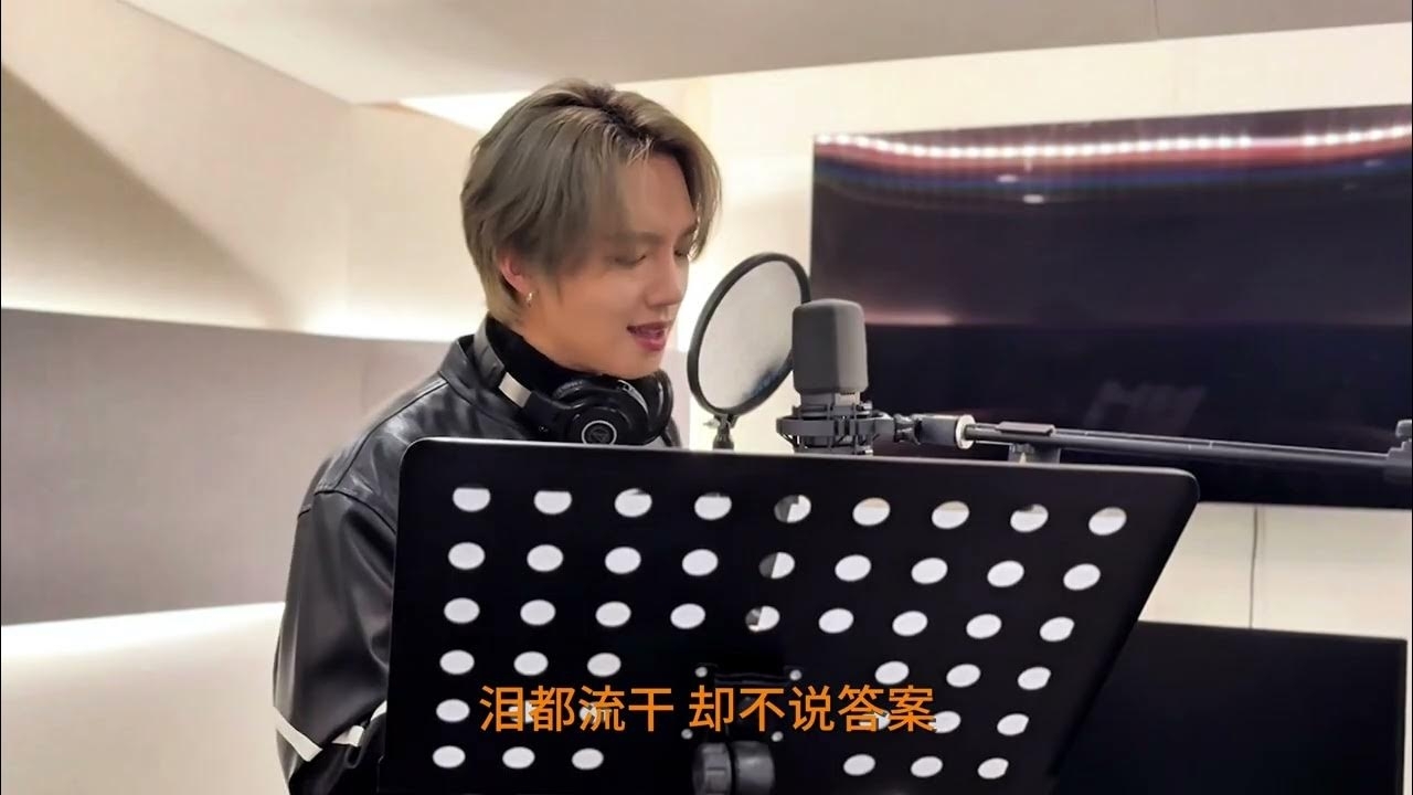 Behind-the-scenes cut of Lim Youngmin