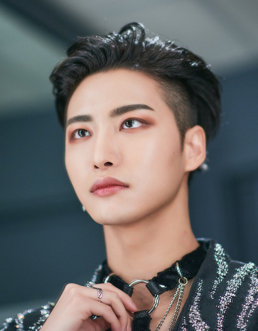 Behind-the-scenes cut of Seonghwa (ATEEZ)
