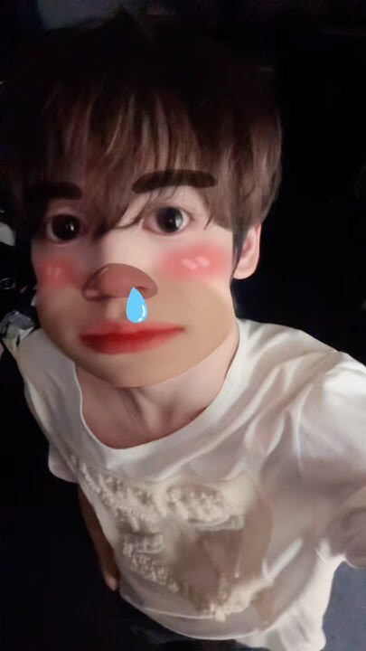 韩维辰 (ZEROBASEONE)的最新活动照片