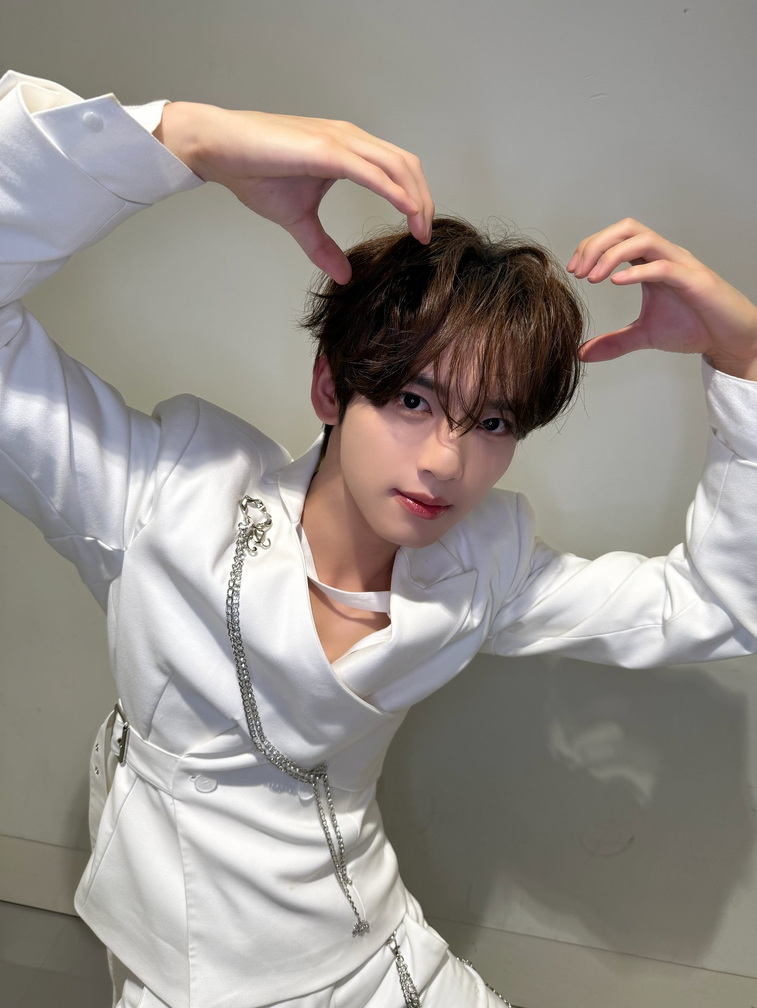 Latest photo of Han Yujin (ZEROBASEONE)