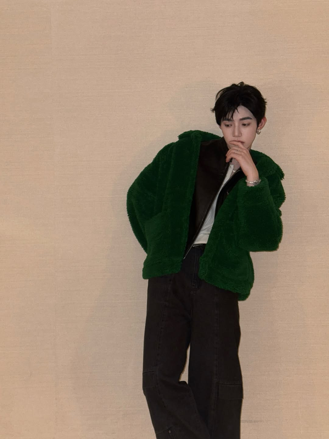 章昊 (ZEROBASEONE)的幕後花絮