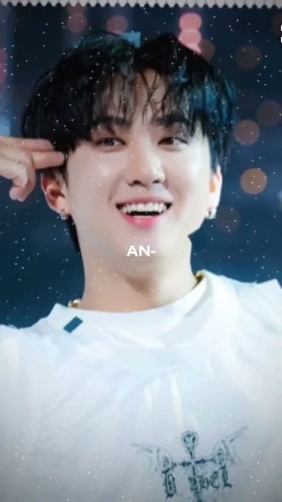 Wallpaper spesial buatan penggemar Changbin (Stray Kids)