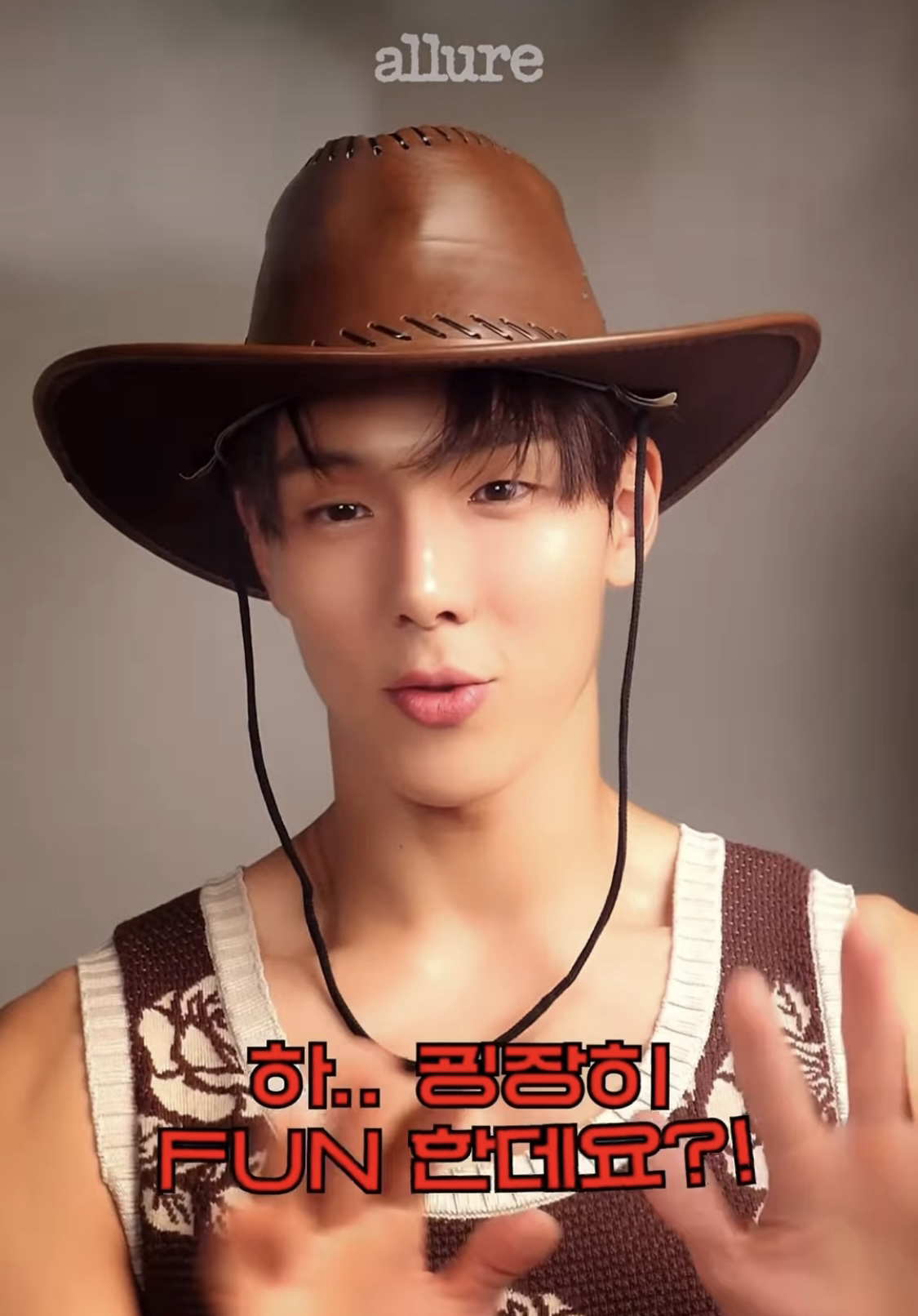 A moment captured by Shownu (MONSTA X)'s fan