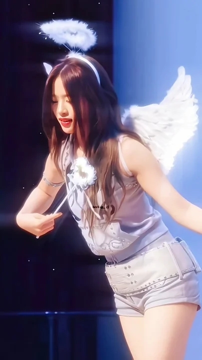 Latest photo of An Yujin (IVE)