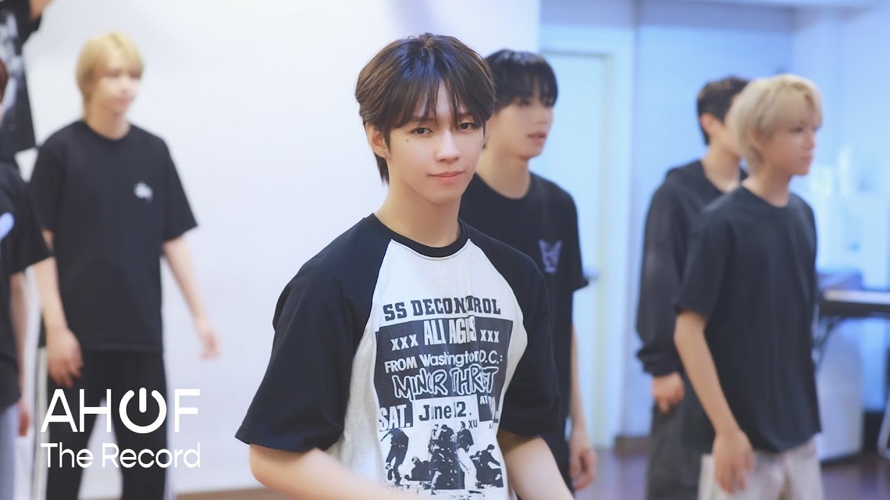 Recent activity shot of JL (AHOF)