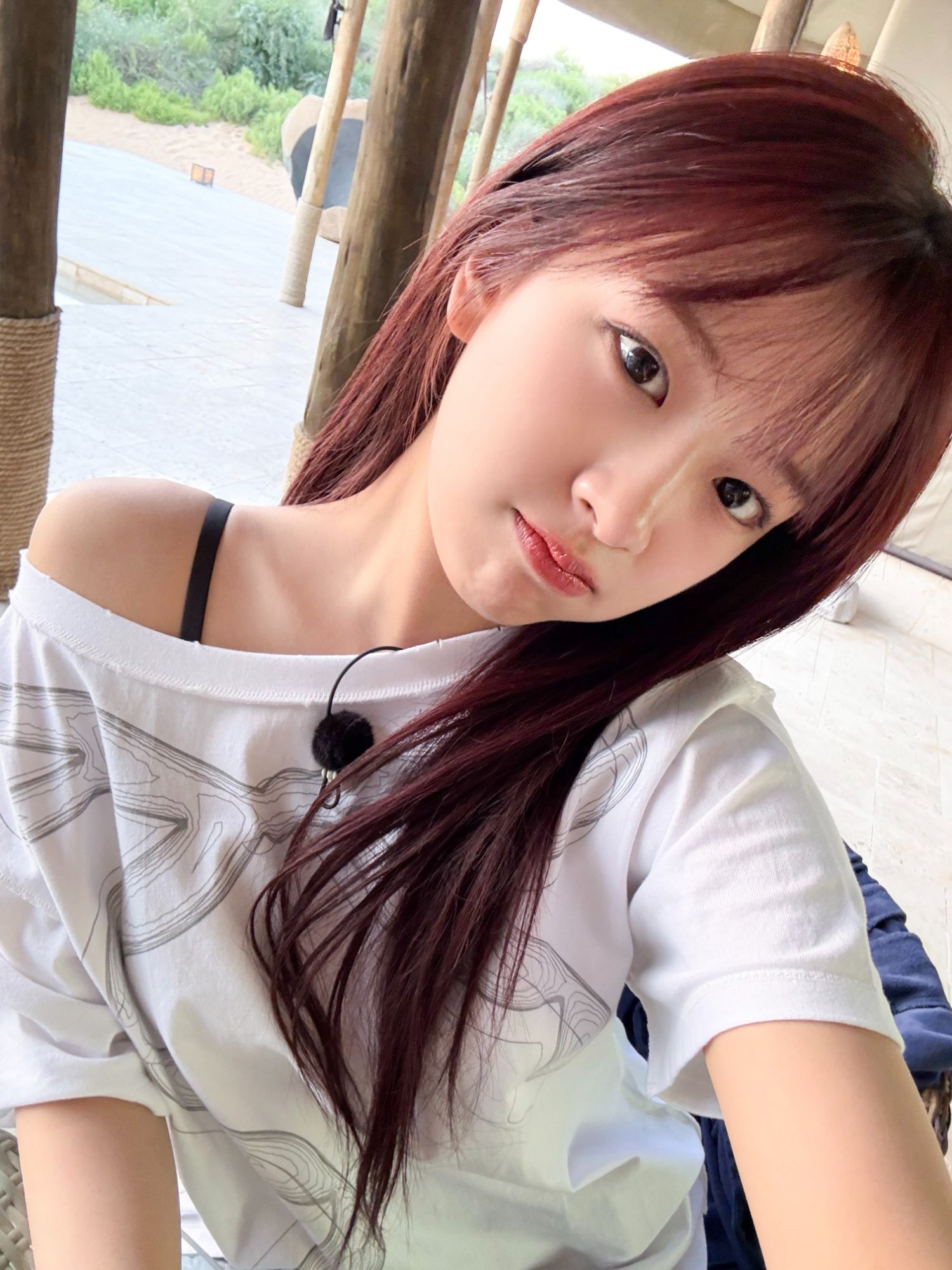 Behind-the-scenes cut of An Yujin (IVE)