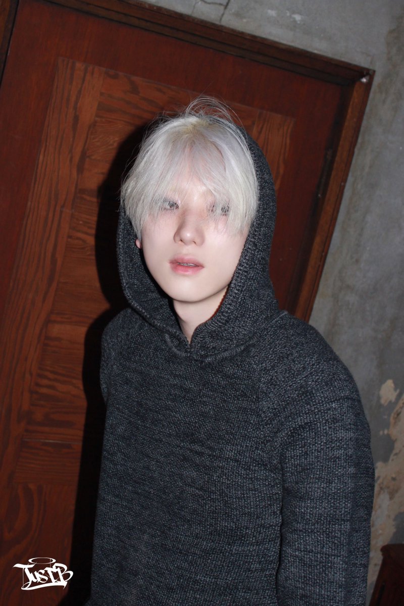 저스트비의 최신 사진