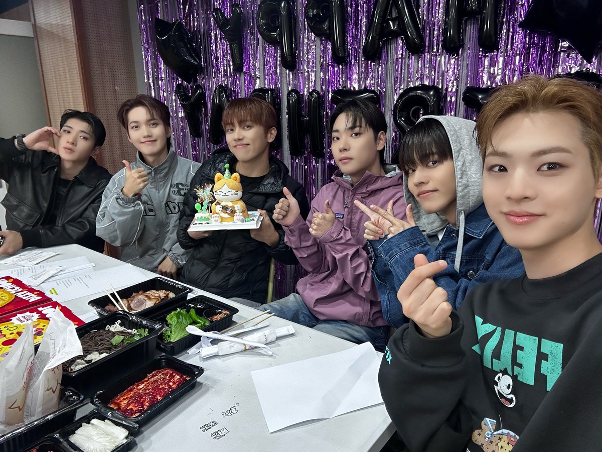 온앤오프 최근 활동샷