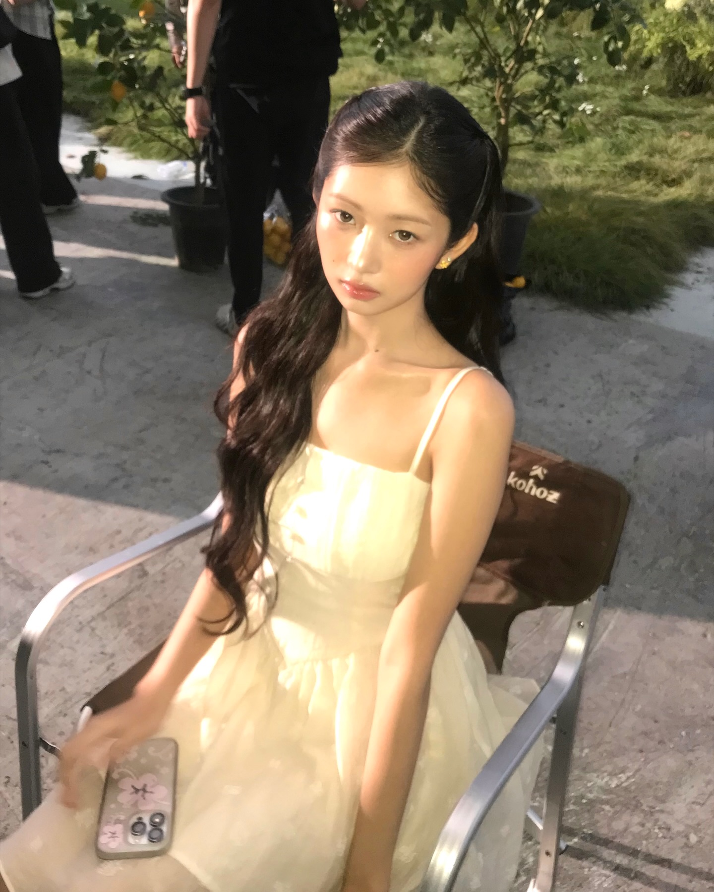 Behind-the-scenes cut of Rei (IVE)