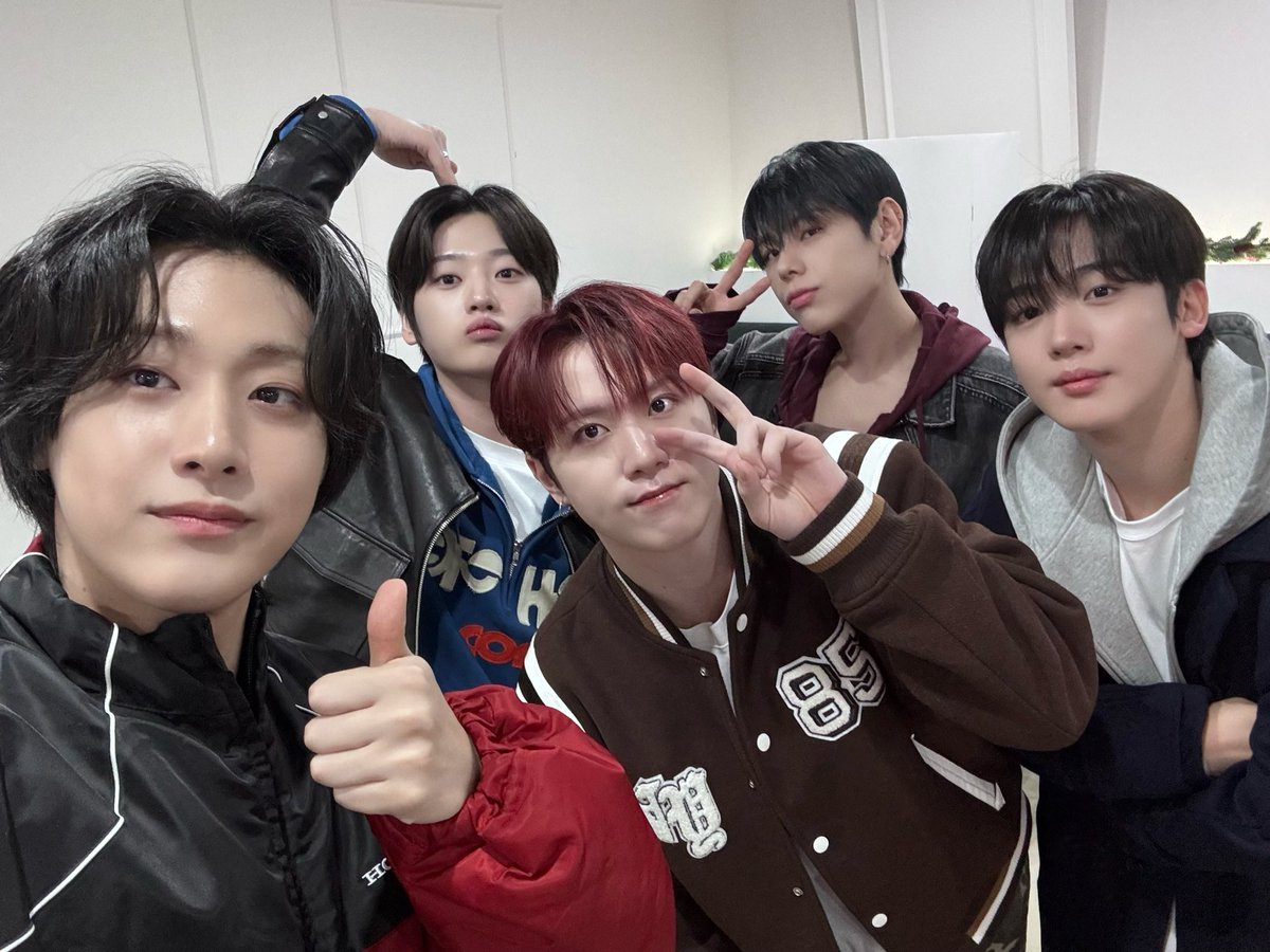 WEiの舞台裏ショット