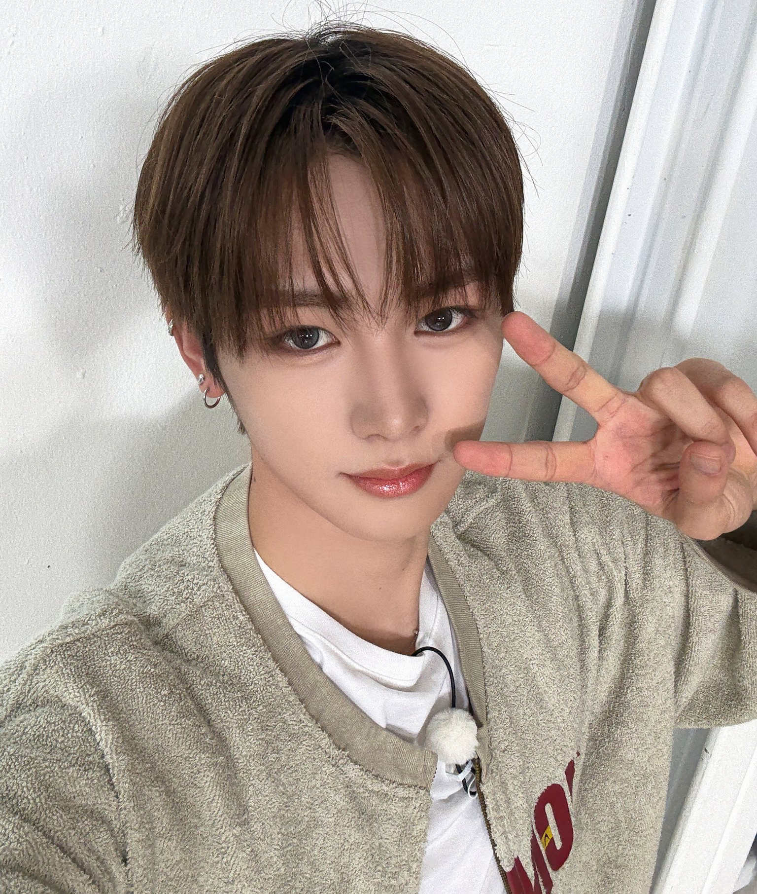 A moment captured by Zhou Anxin (ALPHA DRIVE ONE)'s fan