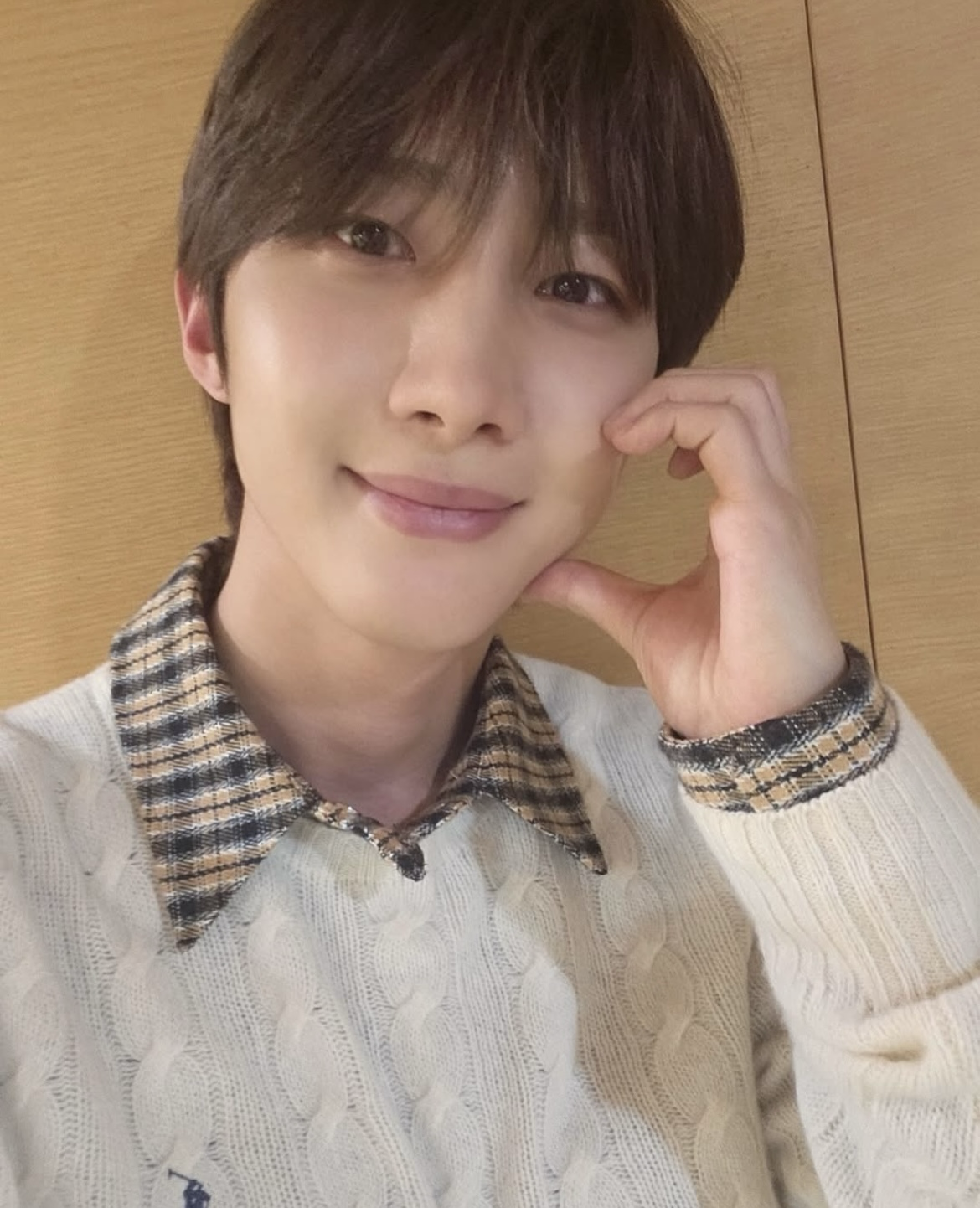 Latest photo of Hui (PENTAGON)