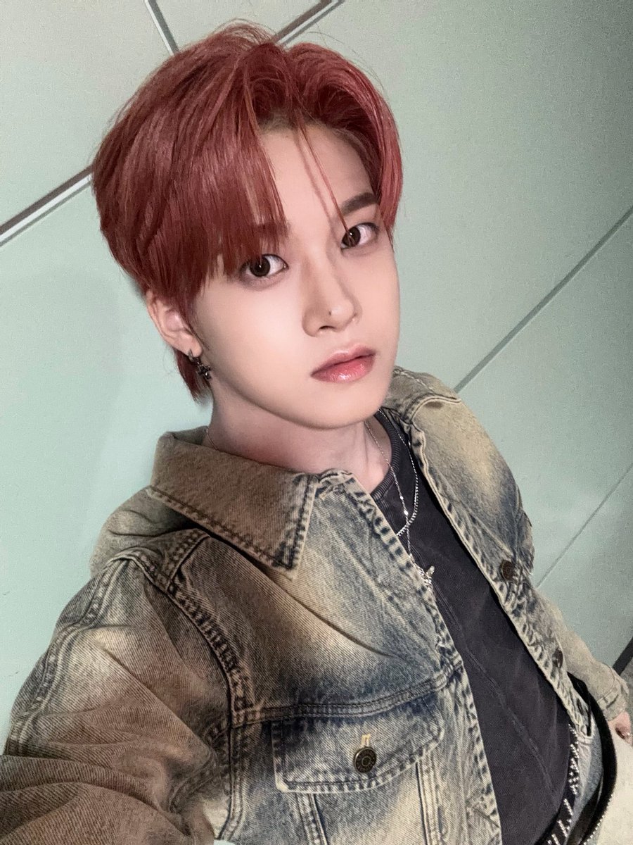 Behind-the-scenes cut of Xikers