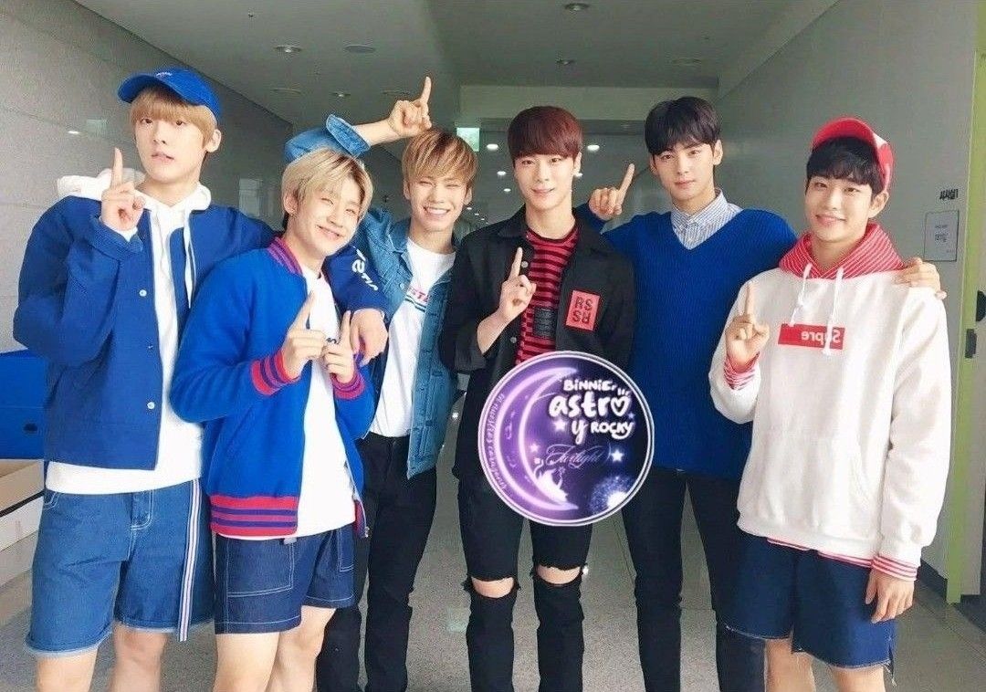 ASTRO的最新活动照片