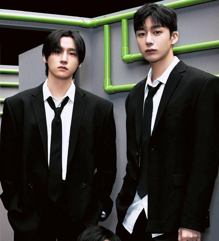 Recent activity shot of Hyungwon (MONSTA X)