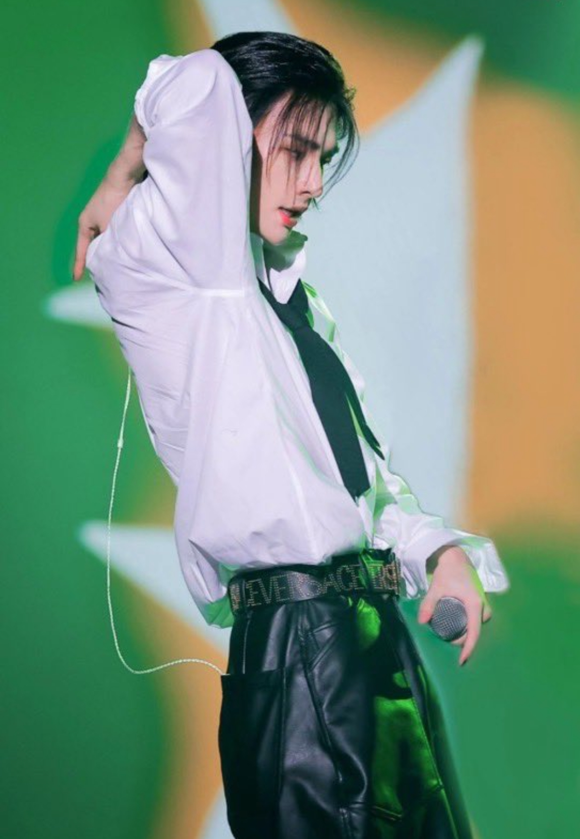 A moment captured by Hyunjin (Stray Kids)'s fan